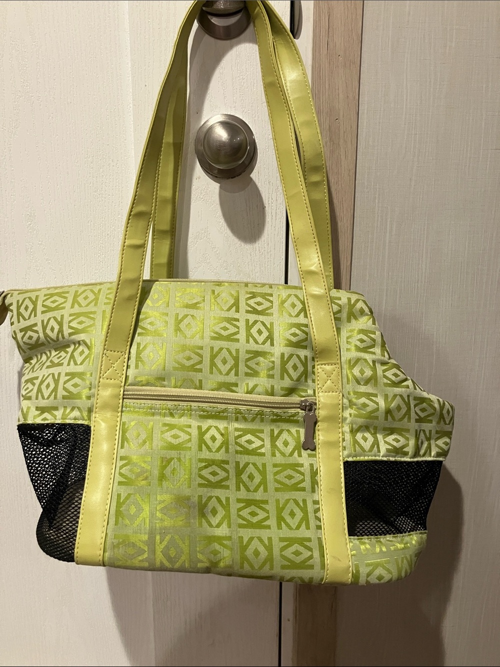 Pack n pawsLime Green dogTote with Front Zip Pocket